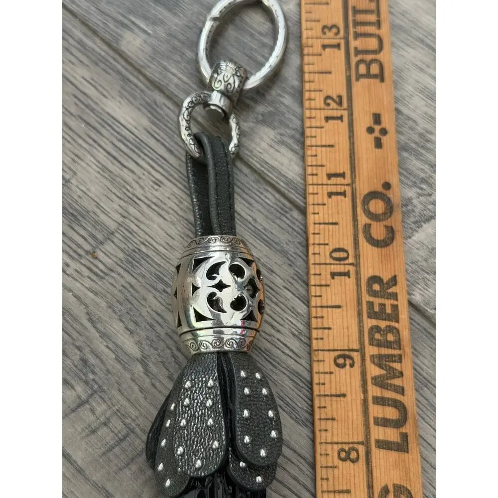 Unbranded key chain